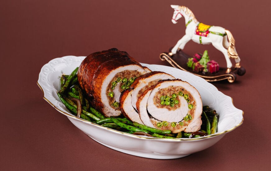 Gerolltes Schweinsnierstück mit grünen Bohnen