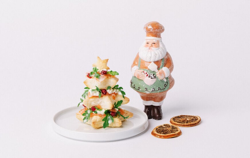 Blätterteigtanne mit Lachs