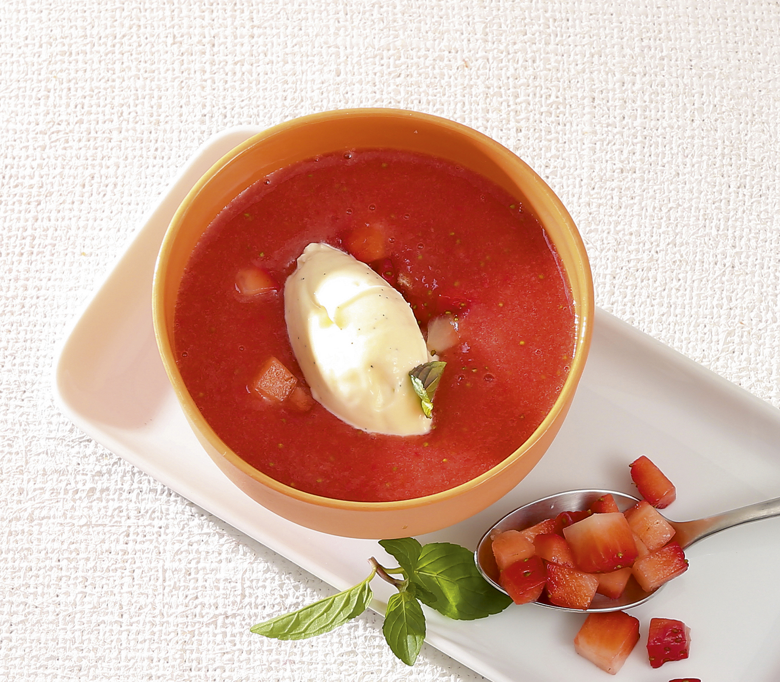 Erdbeersüppchen mit Mascarpone | Einfach Kochen by Meta Hiltebrand ... Erdbeersüppchen mit Mascarpone | Einfach Kochen by Meta Hiltebrand ...