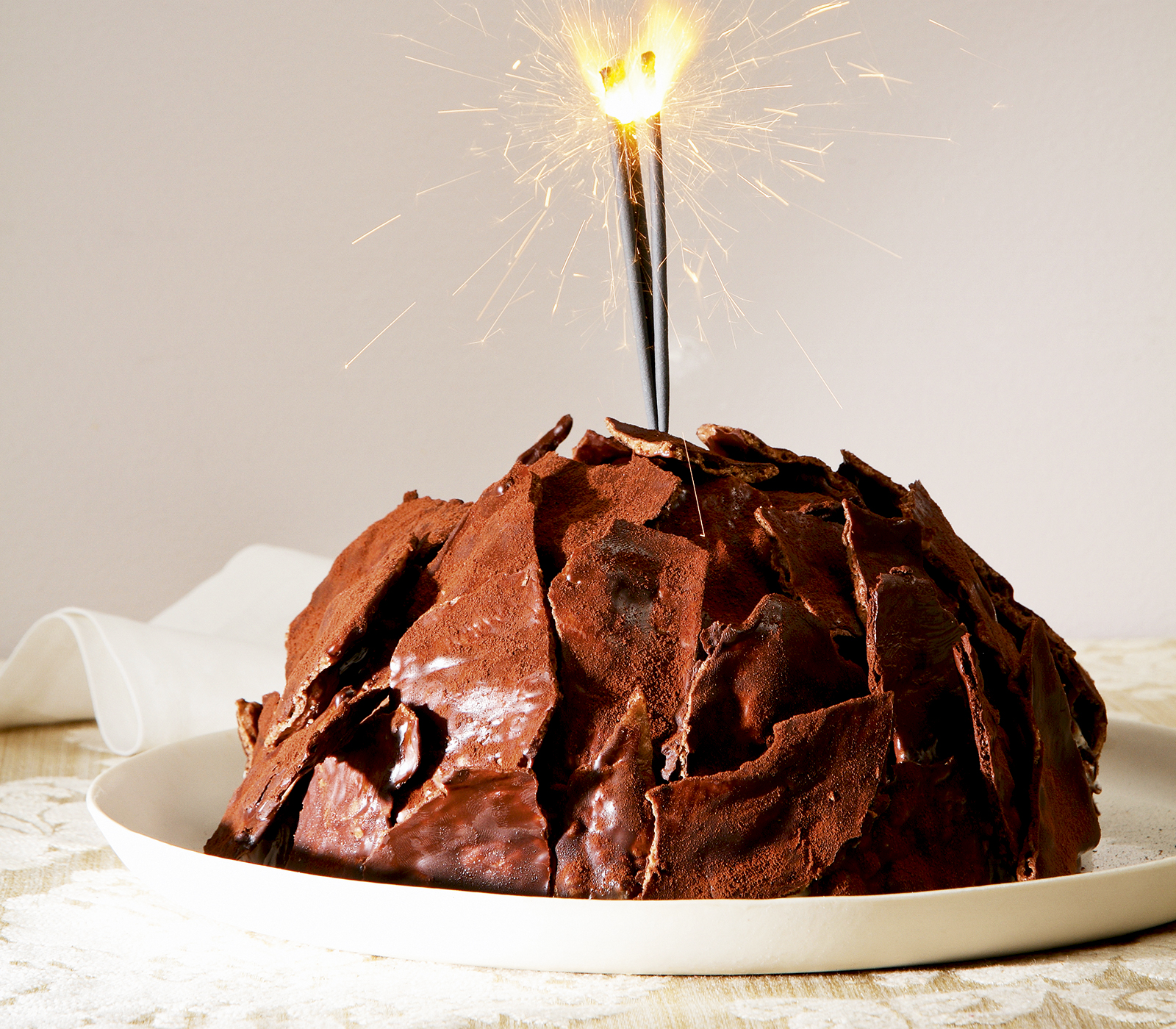 «Knusper»-Vanille-Schokoladen-Bombe | Einfach Kochen by Meta Hiltebrand ... «Knusper»-Vanille-Schokoladen-Bombe | Einfach Kochen by Meta Hiltebrand ...