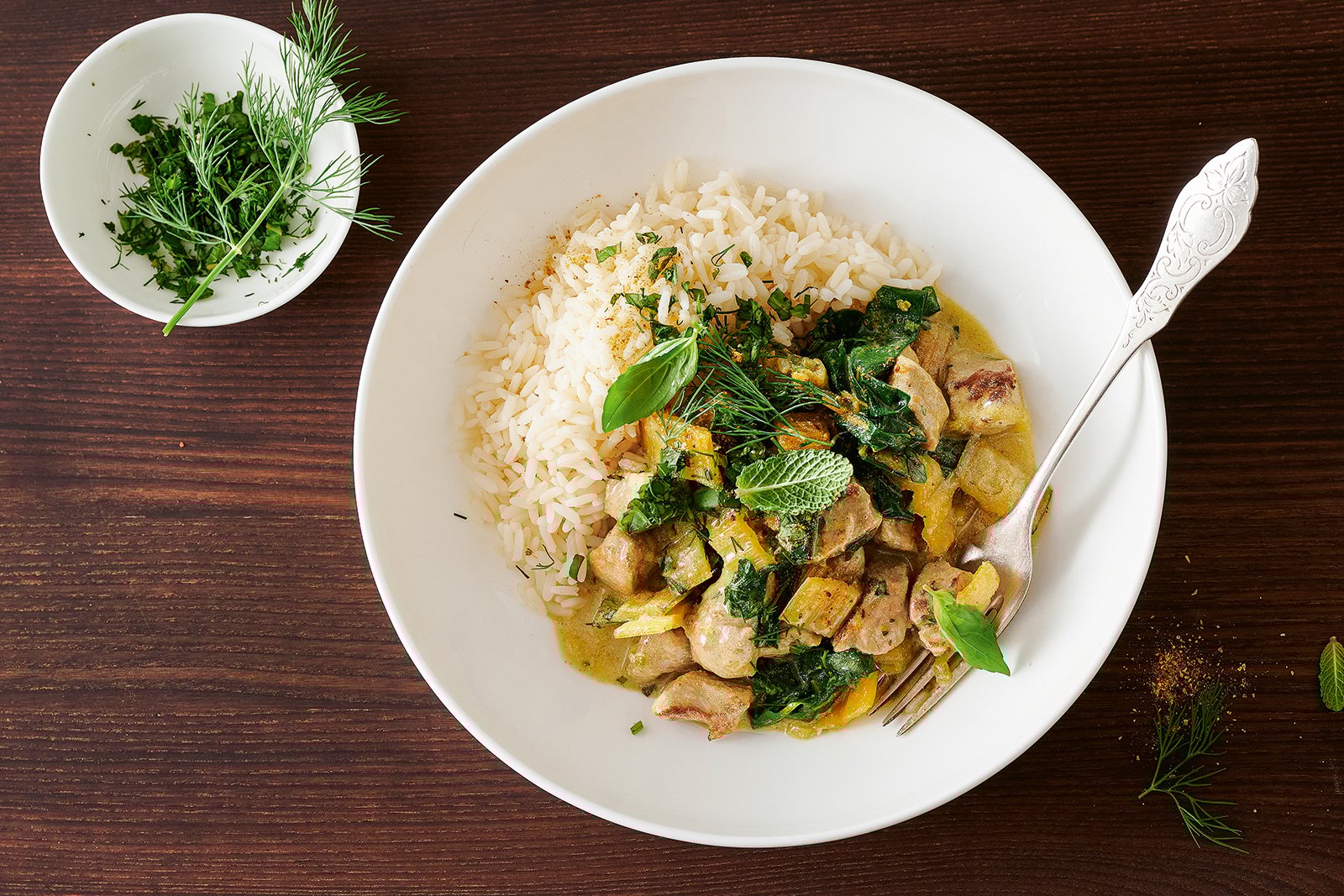 Kalbsgeschnetzeltes mit Krautstielen an Joghurtsauce | Einfach Kochen ... Kalbsgeschnetzeltes mit Krautstielen an Joghurtsauce | Einfach Kochen ...